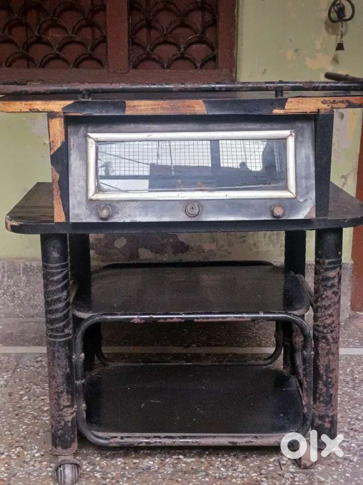 Tv Table with alloy wheels