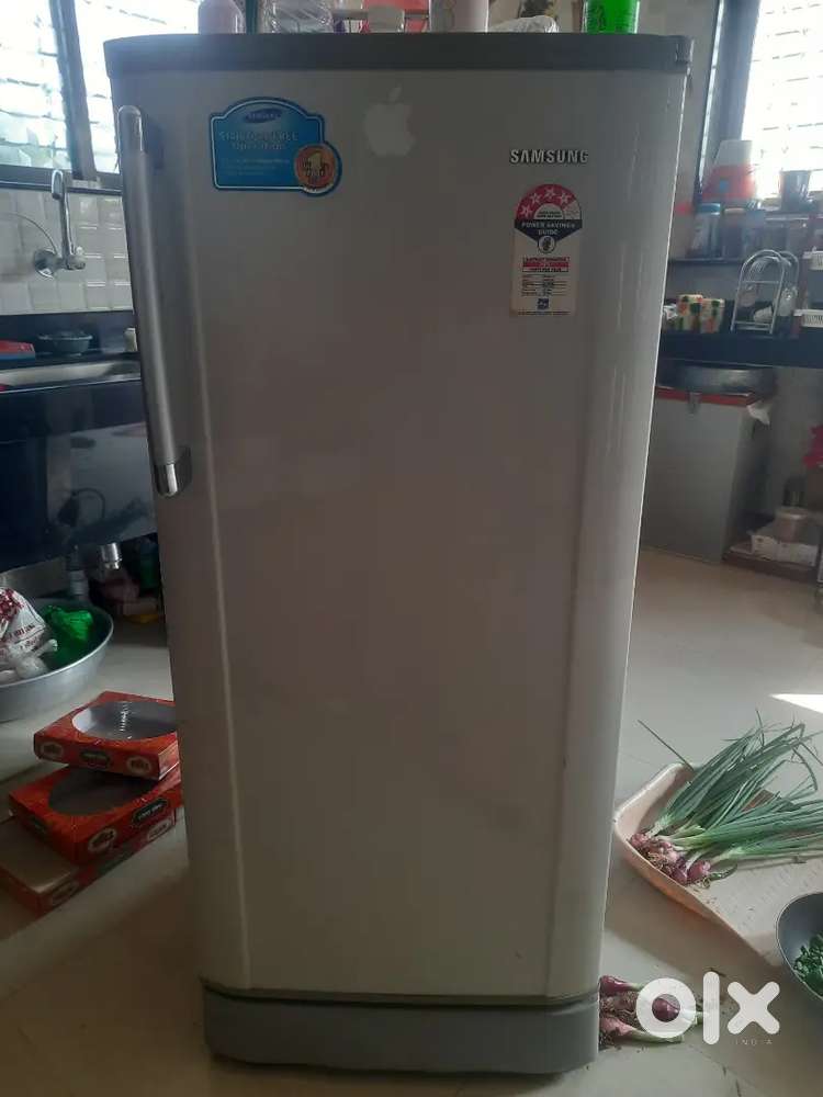 SAMSUNG FRIDGE