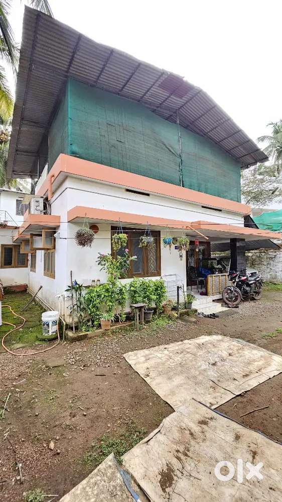 6 cent House near Homeocollege for 87Lakhs