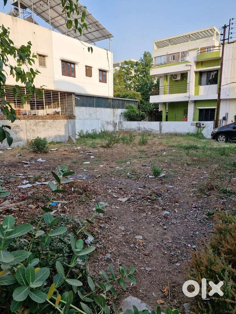 Urgent sell of plot at key location