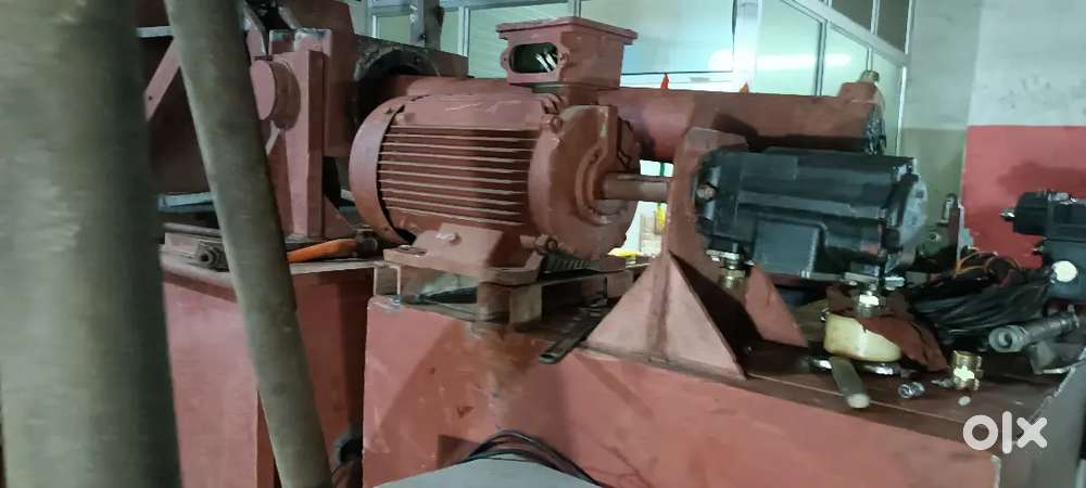 Hydraulic bailing press