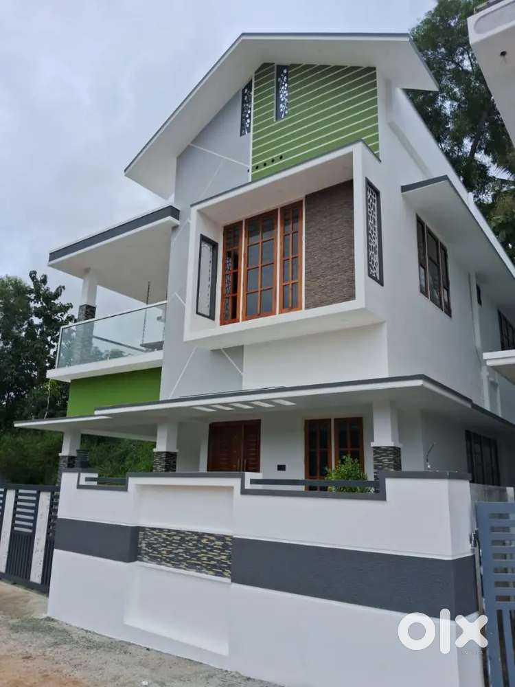 New house srekarym powdikonm near busroot 200mtre