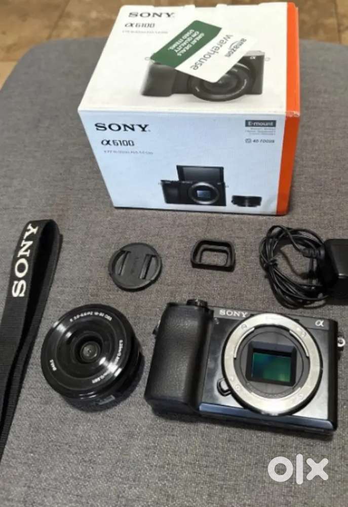 Sony a6100 Camera 24.2mp 4K APS-C w 16-50mm F3. 5-5.6 OSS Lens Kit