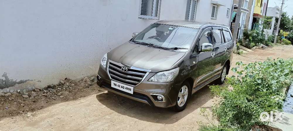 Toyota Innova 2013 Diesel  not dealer direct owner price negotiable
