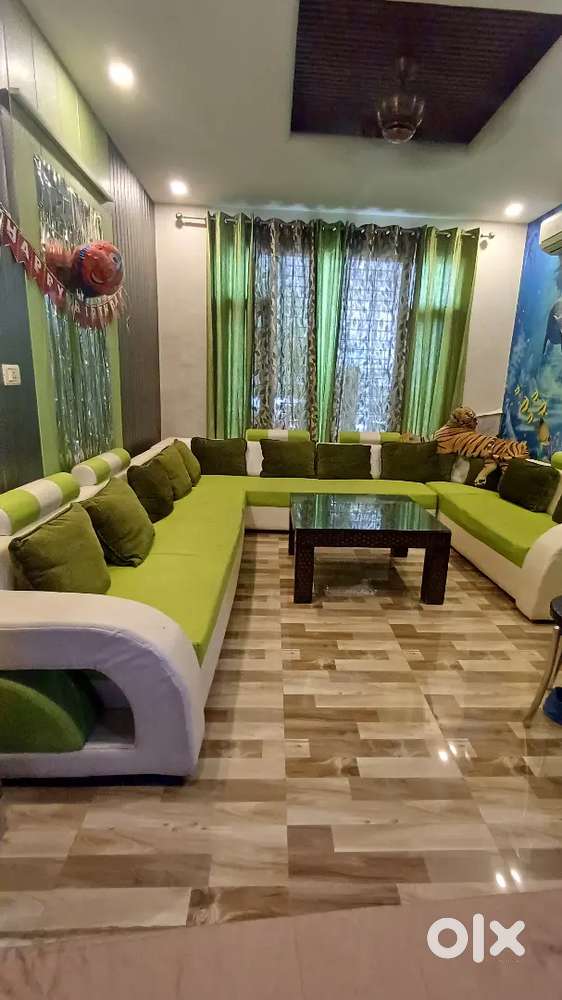 11 Seater Sofa For Sale With Table Execellent Condition