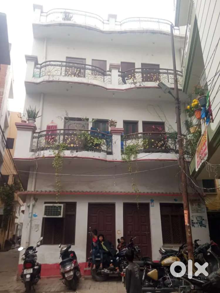 1room with  balcony, kitchen and bathroom