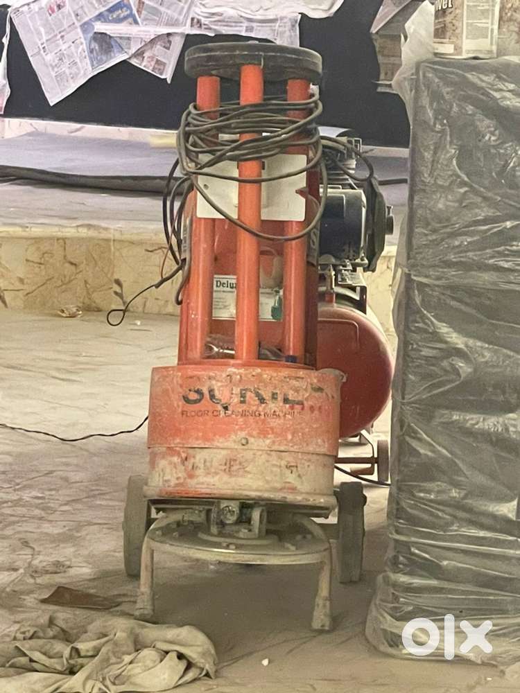 Floor polish machine