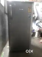 Whirlpool fridge Good working conditions.