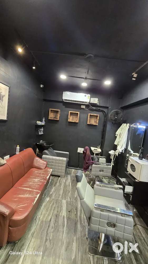 VANITY Salon for SALE