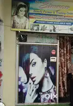 wanted female beautican for simran beauty parlour moin bagh