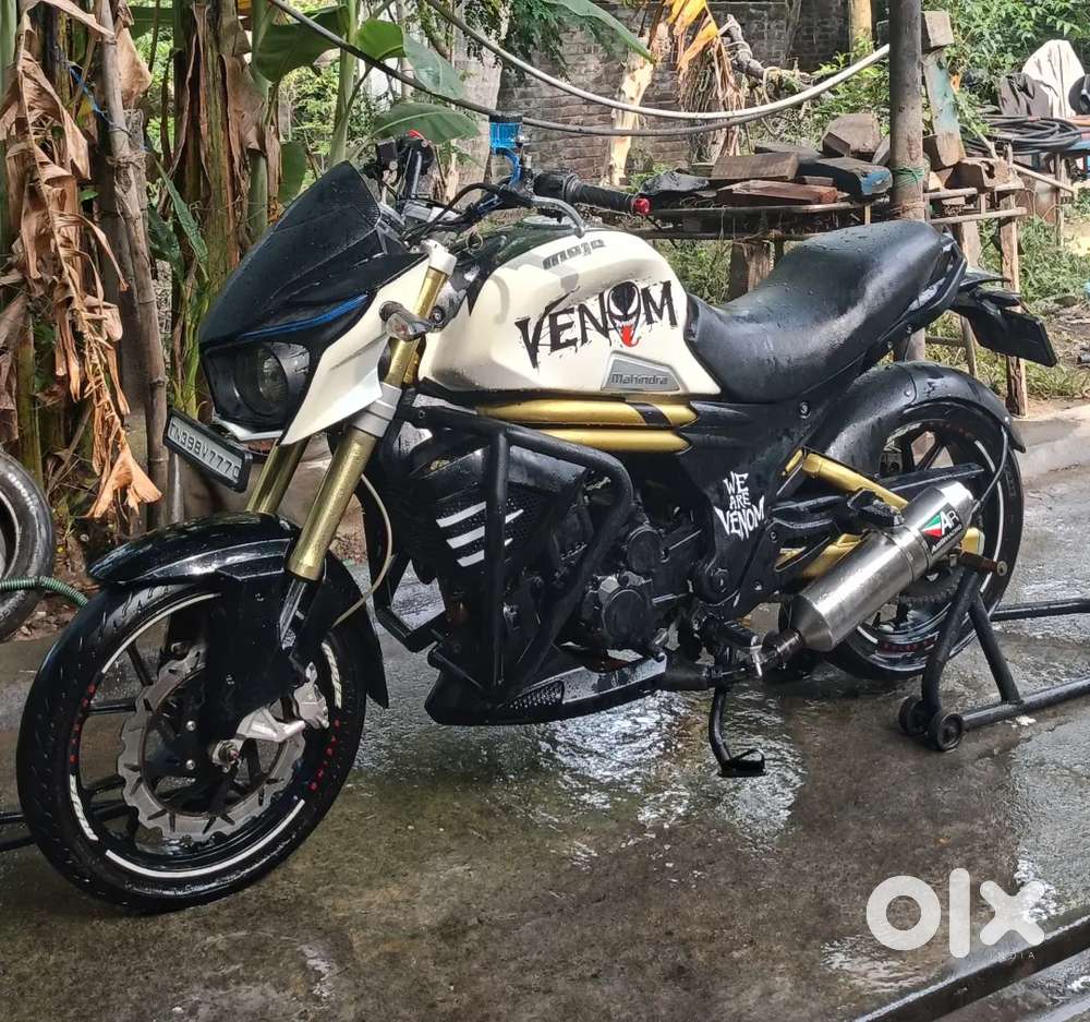 Mahindra mojo 300