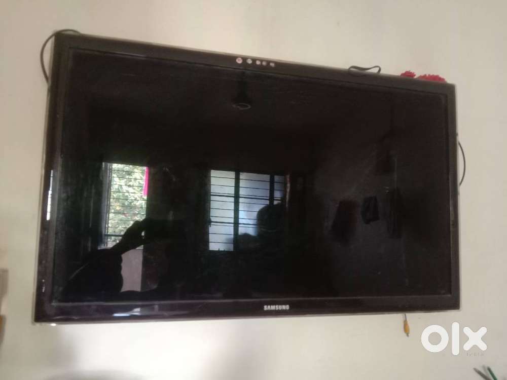LED TV samsung 102cm to sale