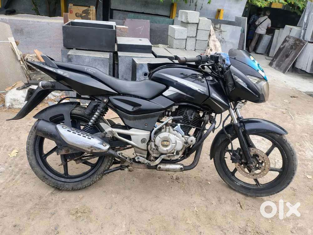 Bajaj pulser 2015