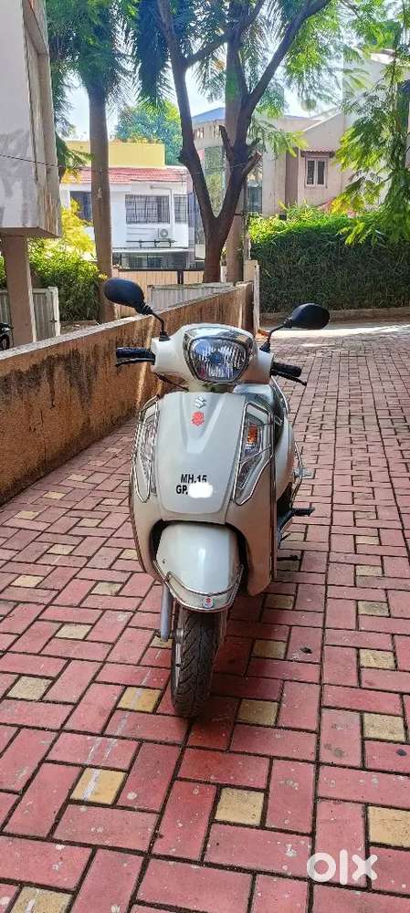 Access 125cc (White Pearl)