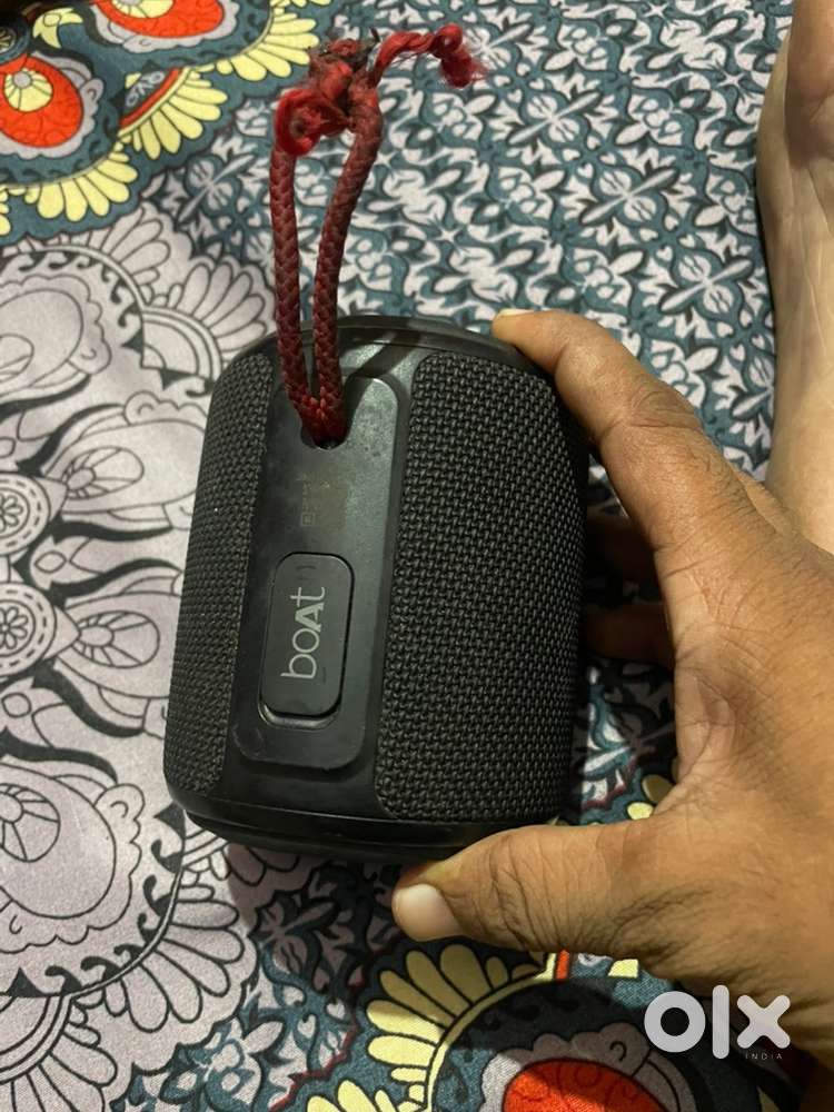 Boat Bluetooth speaker