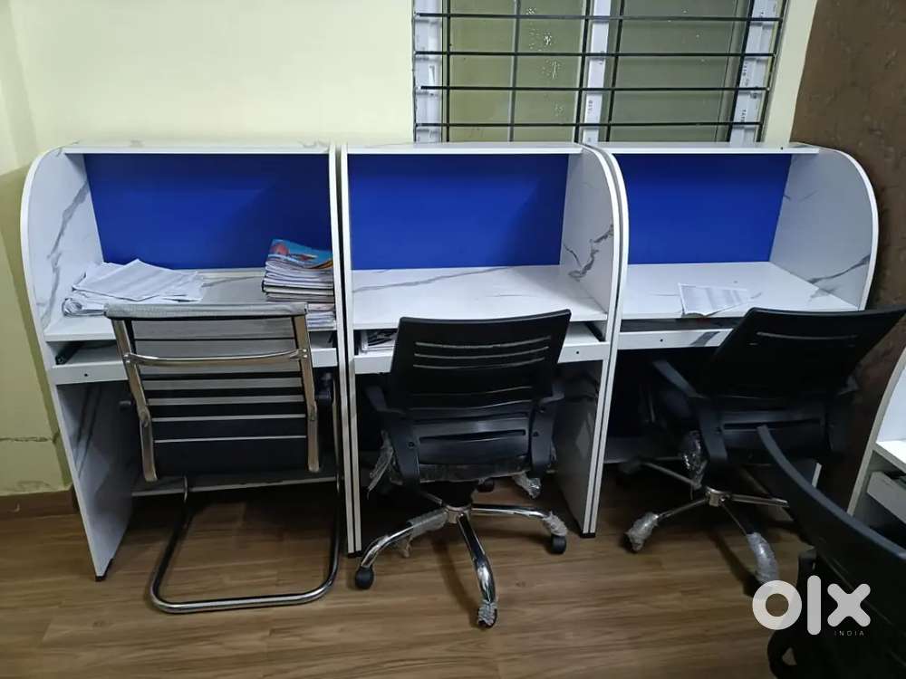 Computer tables