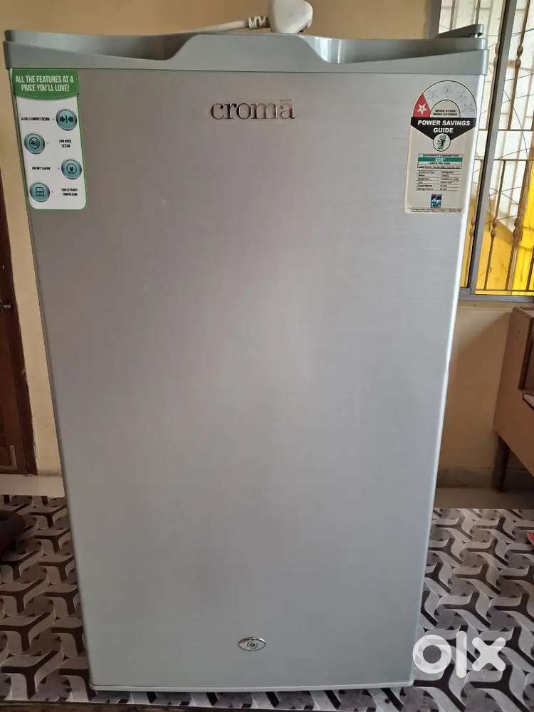 90 Litre small fridge in hardly used condition