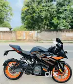 KTM RC 200 (35000 ડાઉન પેમેન્ટ ભરી અને વસાવો જલ્દીથી કોલ કરો