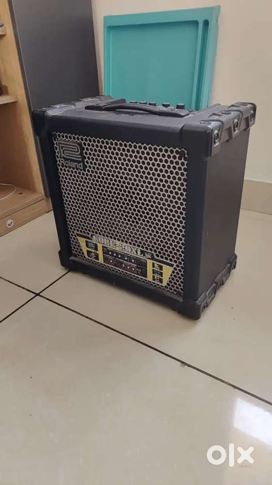 Roland cube 20 xl guitar amp for sale