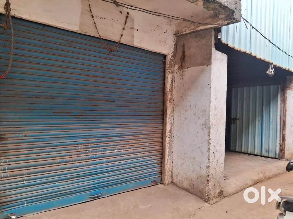 Good place for Godowns and Work shops with 10HP industrial current.