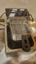 One Jumbo sandwich machine and 2 Frier