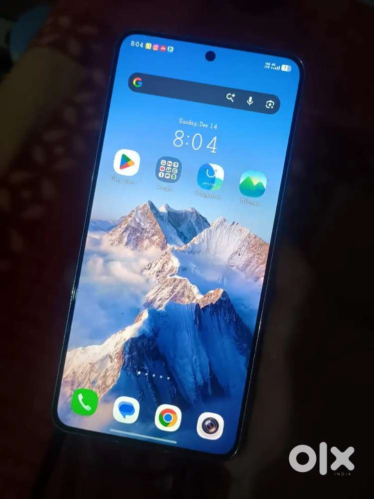 Iqoo  13 bmw edition  12+12gb ram 256gb rom