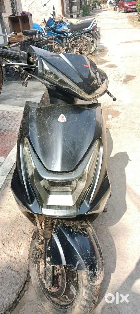 Tunwal electric scooty
