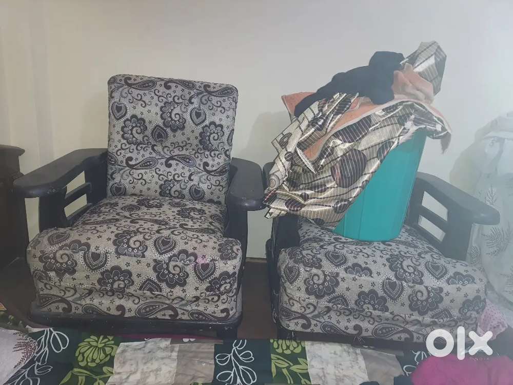 Heavy sofa set in good quality