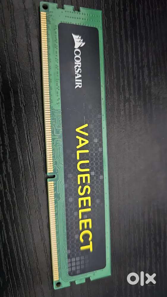 DDR3 4 GB 1600 MHz RAm