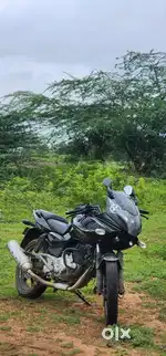 Pulsur 220 f 2010 modsl
