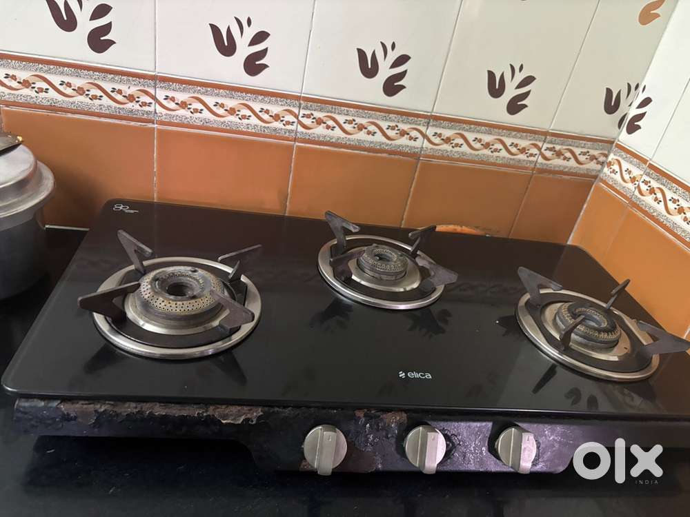 Elica 3 Burner Gas Stove – Good Condition