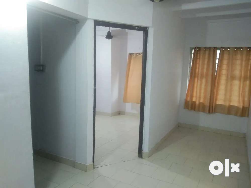 1 bhk house upstairs for rent in Thrissur West fort