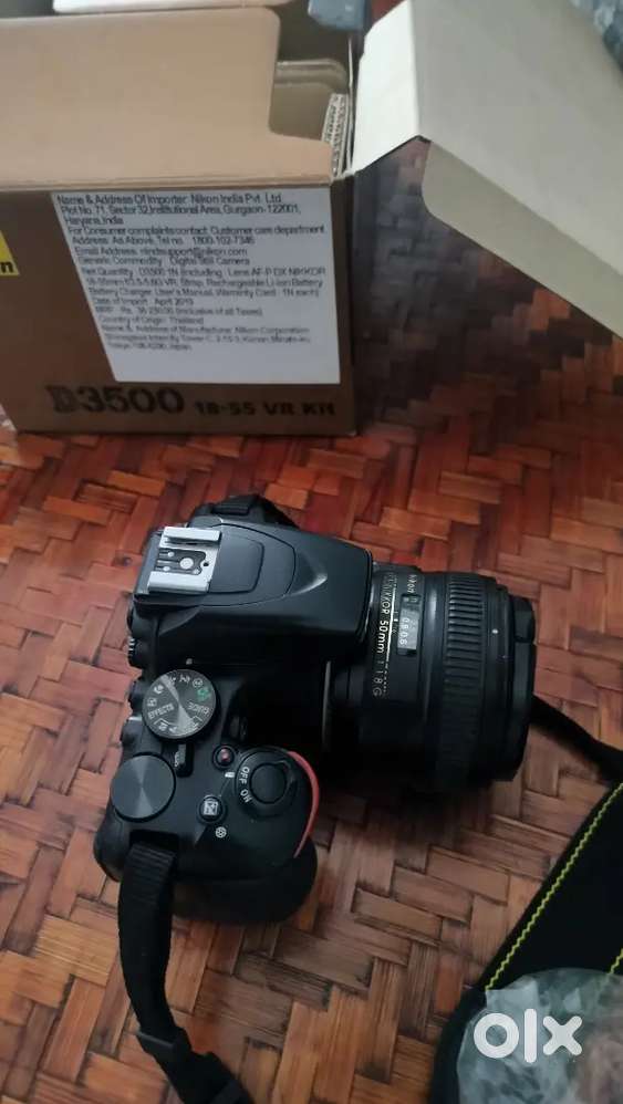 Nikon D 3500