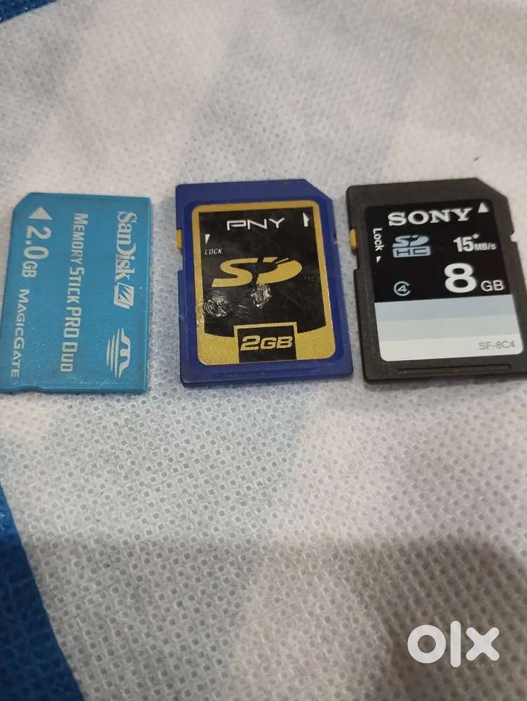 3 Memory cards, sandisk, pny, Sony