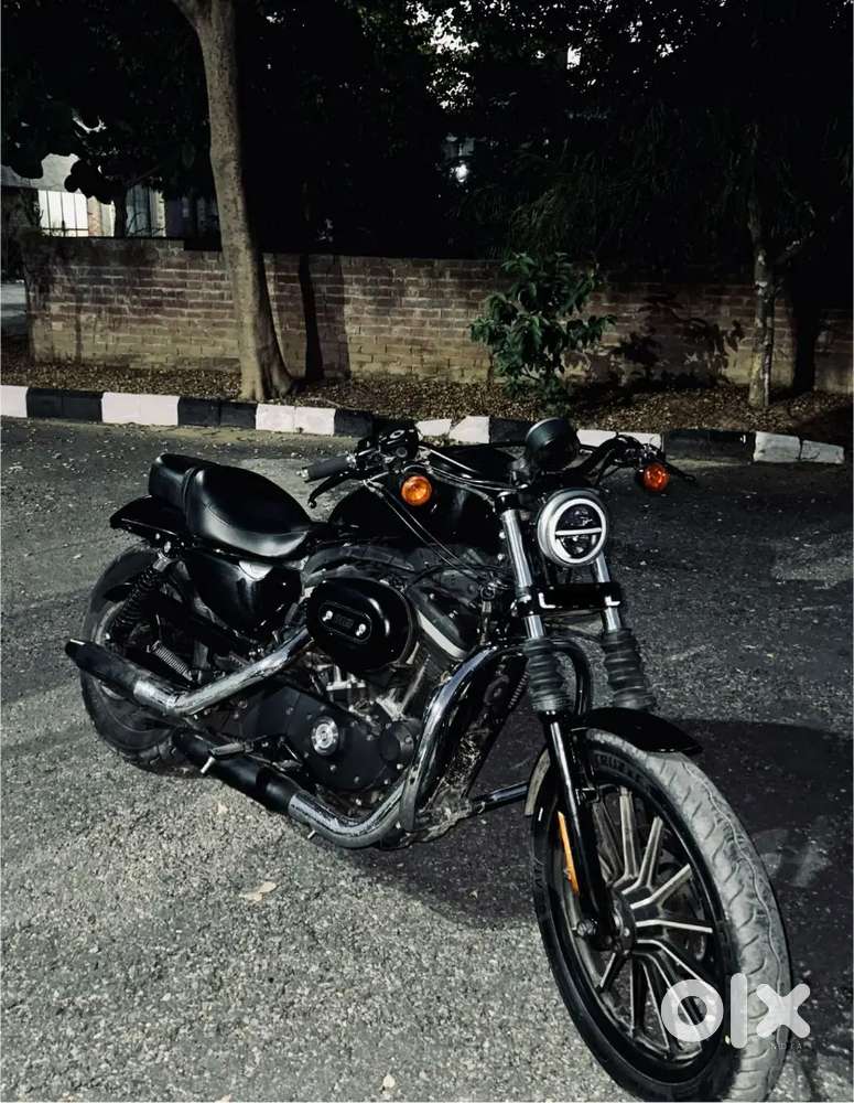 Harley Davidson iron 883