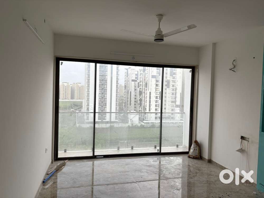 Brand new 3 bhk flat for rent with huge carpet