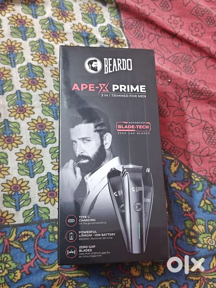 Trimmer, airpods, electronic brush