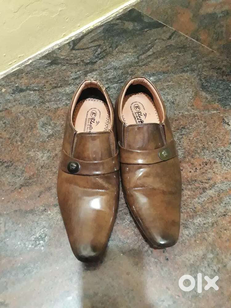 Party and festive wear shoe