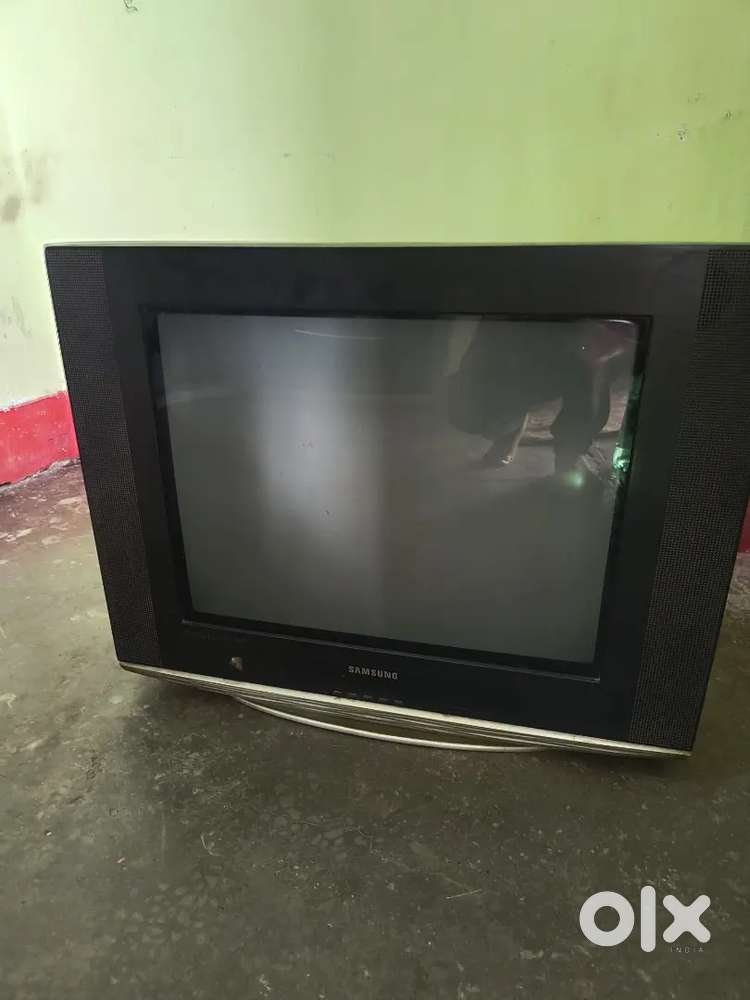 Samsung colour full tv inch 20 with set box fee