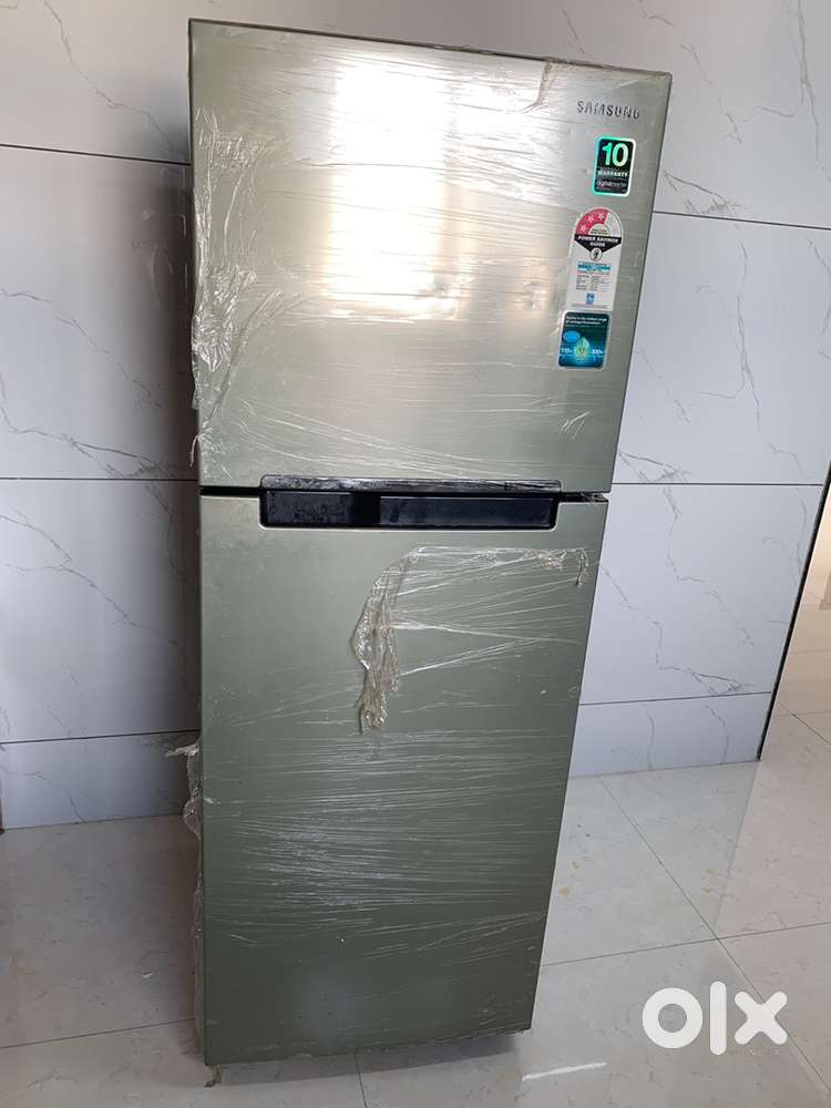 Samsung Double Door Refrigerator 253 Litres for only Rs 15,000