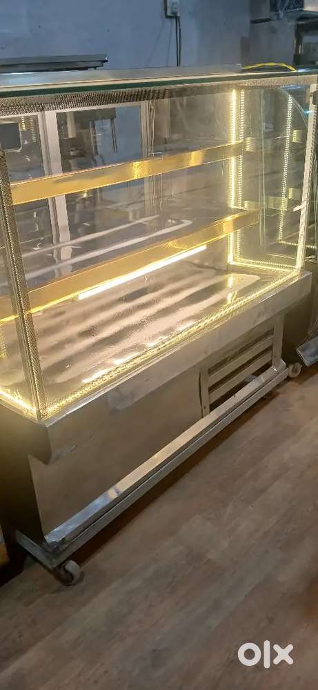Used restaurant kitchen new condition