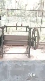 Rubber rolling machine