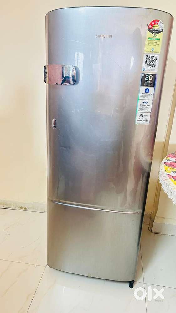 Refrigerator: Samsung single door 223 L, 3 star