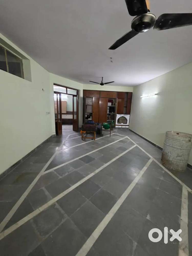 1000 SQFT commercial space basement for rent in AMBABARI