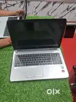 Hp i7 6th 8gb 256gb screen size 15.6