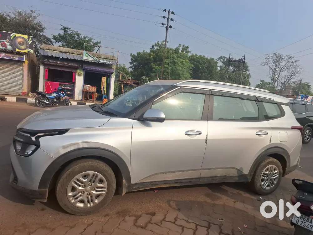 Kia Carens 2023 Petrol 23300 Km Driven
