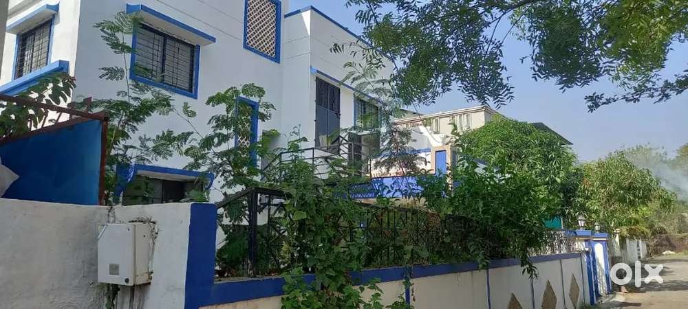 Khesepark Row house for Sale 6bhk.