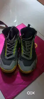 Basketball shoes Decathlon UK 8