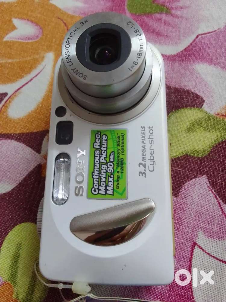 Sony digital camera p8