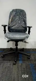 New condition office chair Featherlite Bristol
